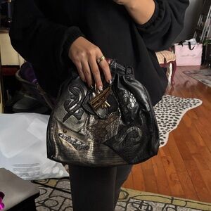 Vintage Leather cross body bag